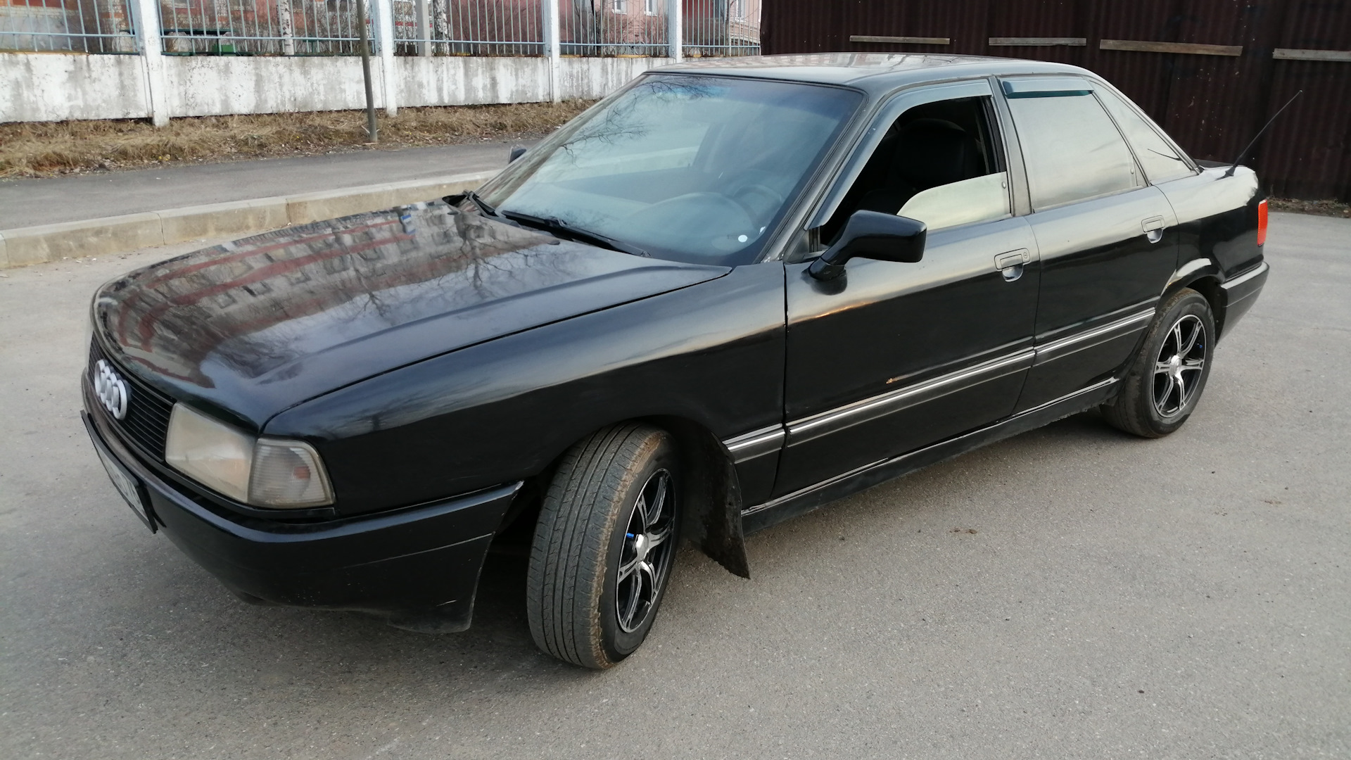 Audi 80 (B3) 1.8 бензиновый 1990 | B3 1.8 JN Карб. на DRIVE2