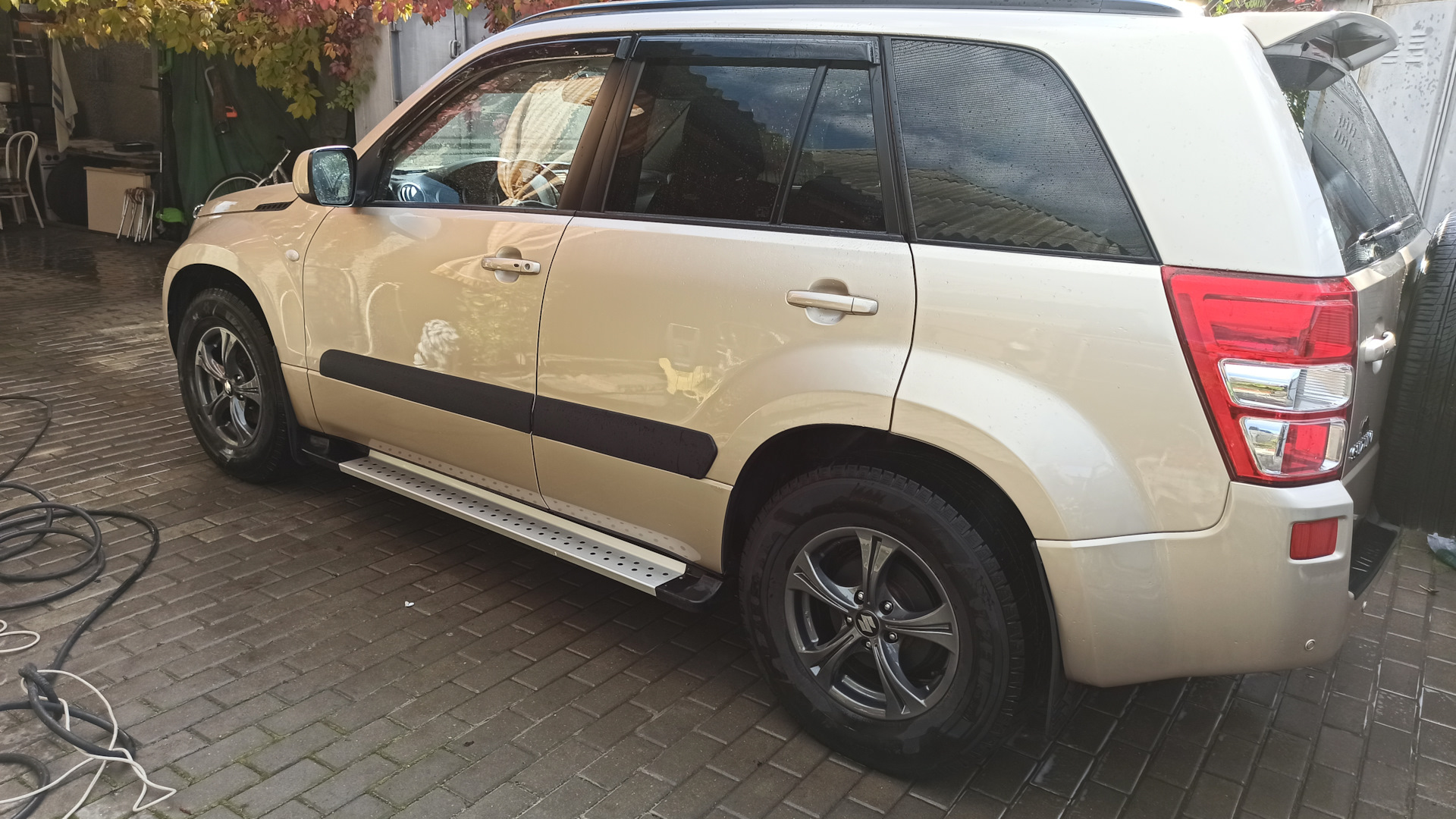 Suzuki Grand Vitara (2G) 2.0 бензиновый 2008 | ХорошаЯ 2.0 на DRIVE2