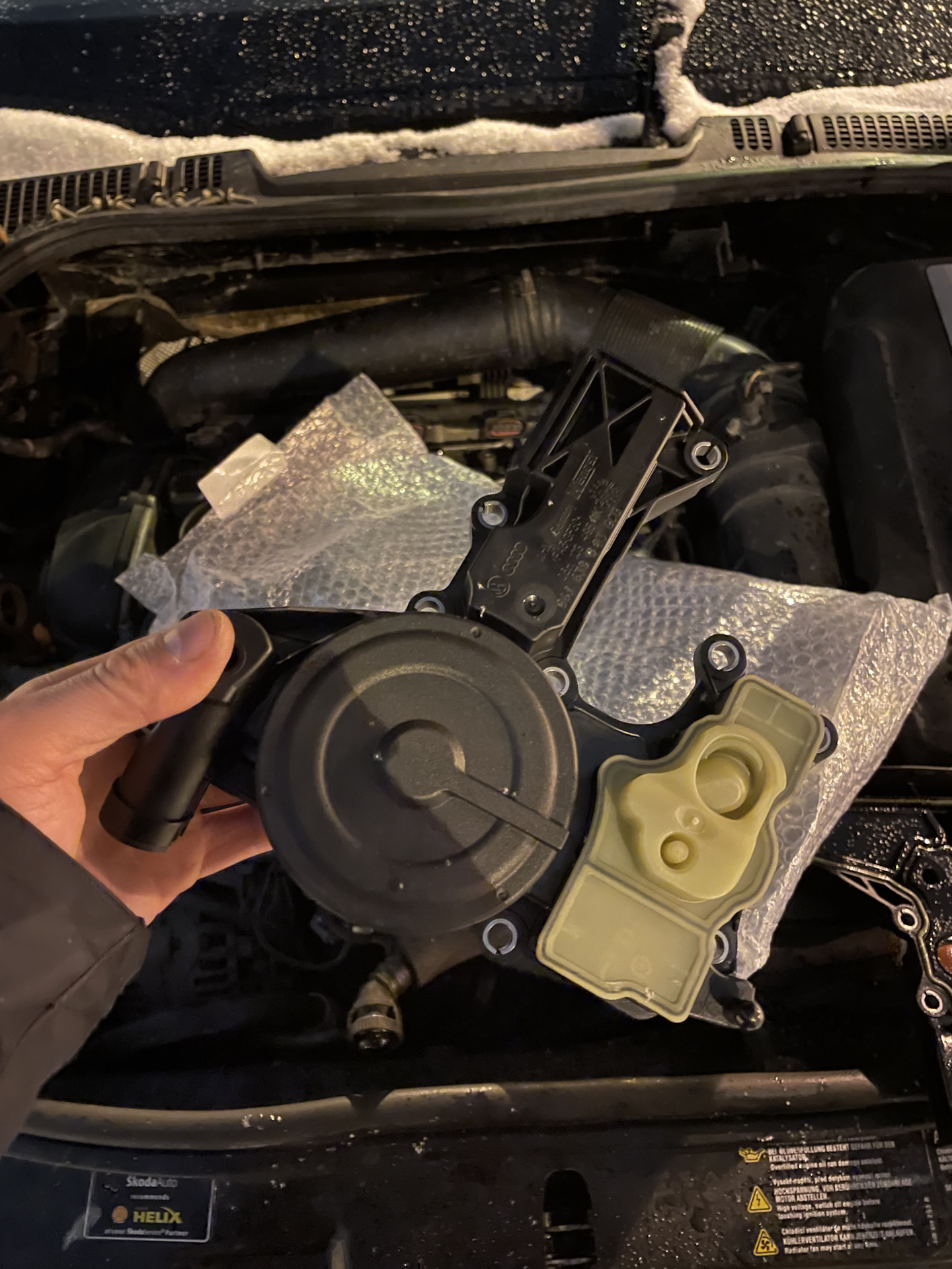 Масло во впуске(замена маслоотделителя) — Skoda Octavia A5 Mk2, 1,8 л ...