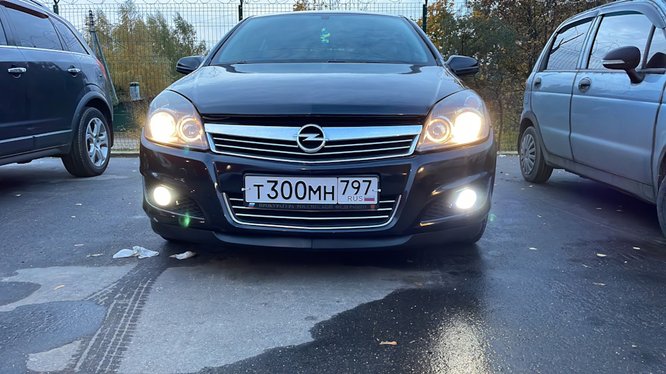 Установка спойлера бампера — Opel Astra H, 1,6 л., 2008 года ...