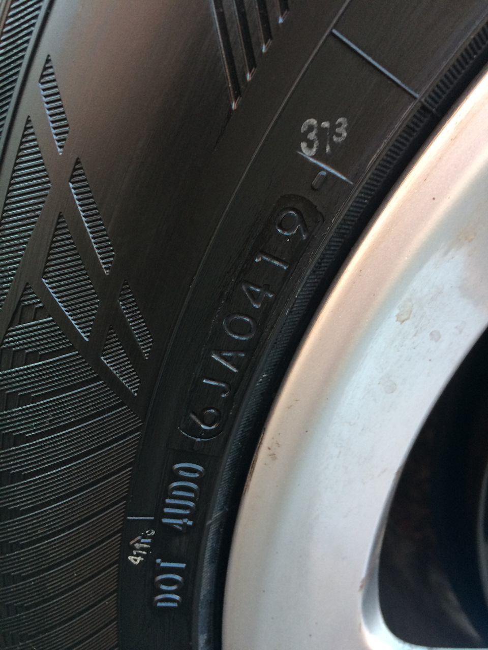 Изготовлены на Филиппинах, апрель сего года. — Audi Q7 (1G)