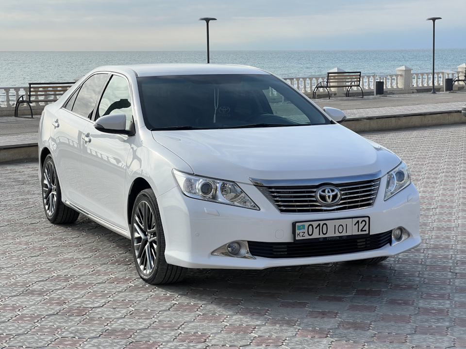 Camry 2012 год. Toyota Camry 2012. Тойота Камри 2012. Камри 2012 года. Тойота Камри 2012г лист ам..