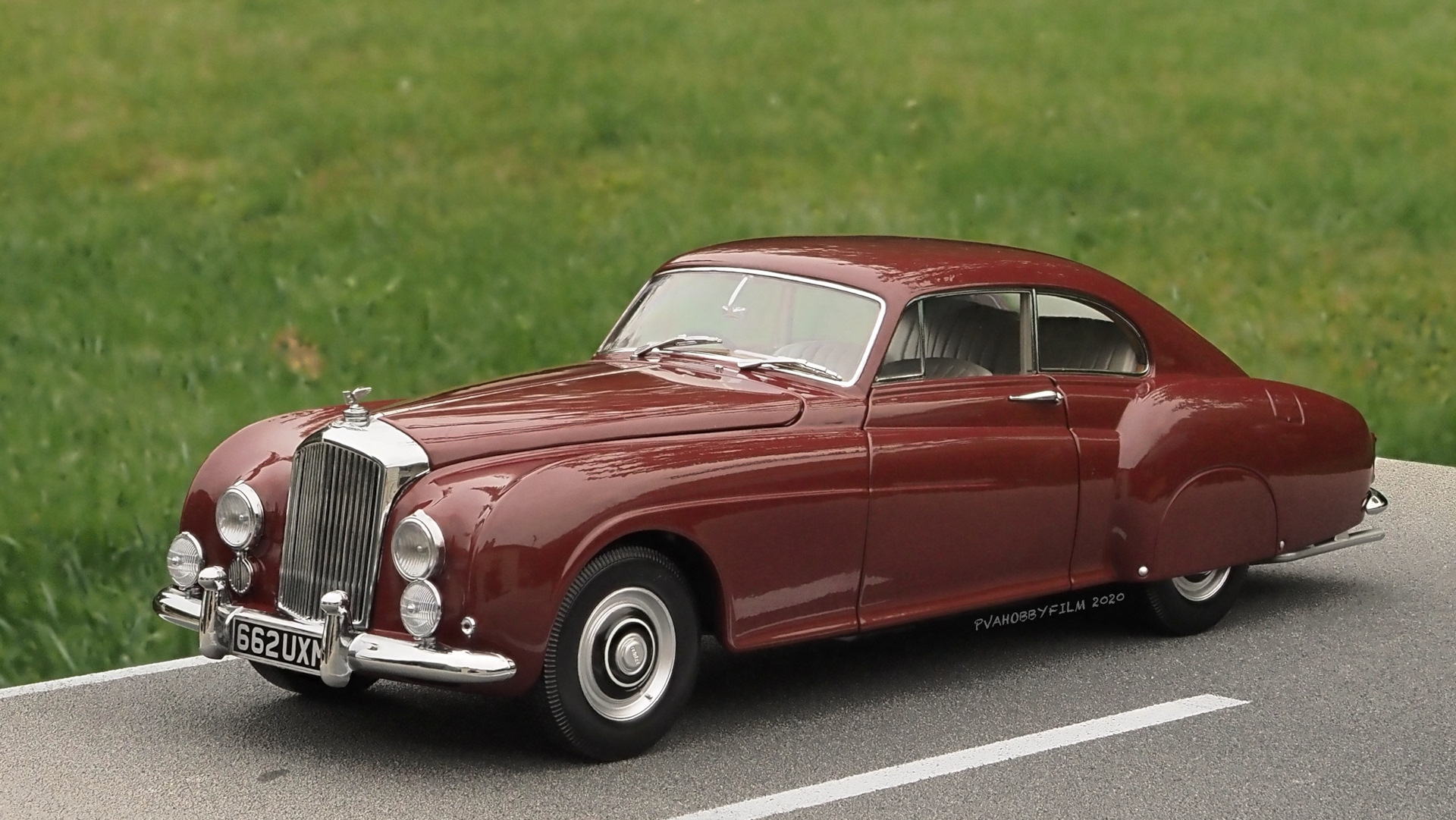 Bentley R-Type Continental, 1954 (1/18 Minichamps) — Сообщество «Масштабные  Модели» на DRIVE2