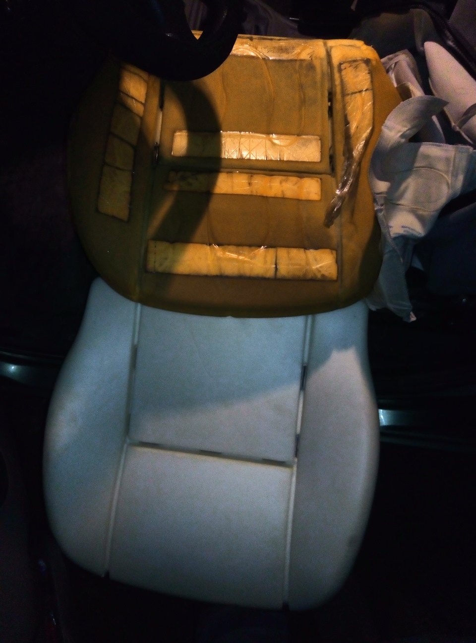 Сравнение наполнителей сиденья — Lada Калина универсал, 1,6 л, 2010 ...