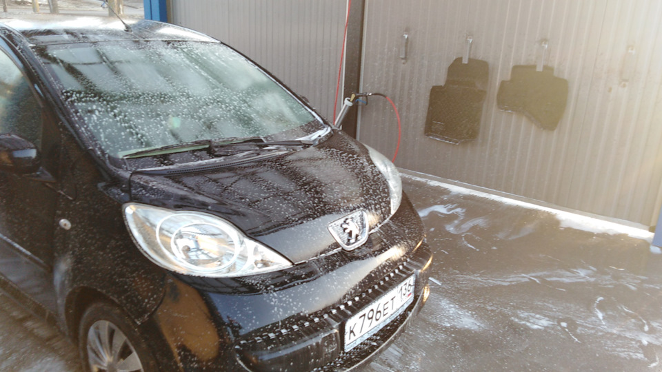 Не реагирует на педаль газа при резком нажатии. Хэлп — Peugeot 107, 1 л ...