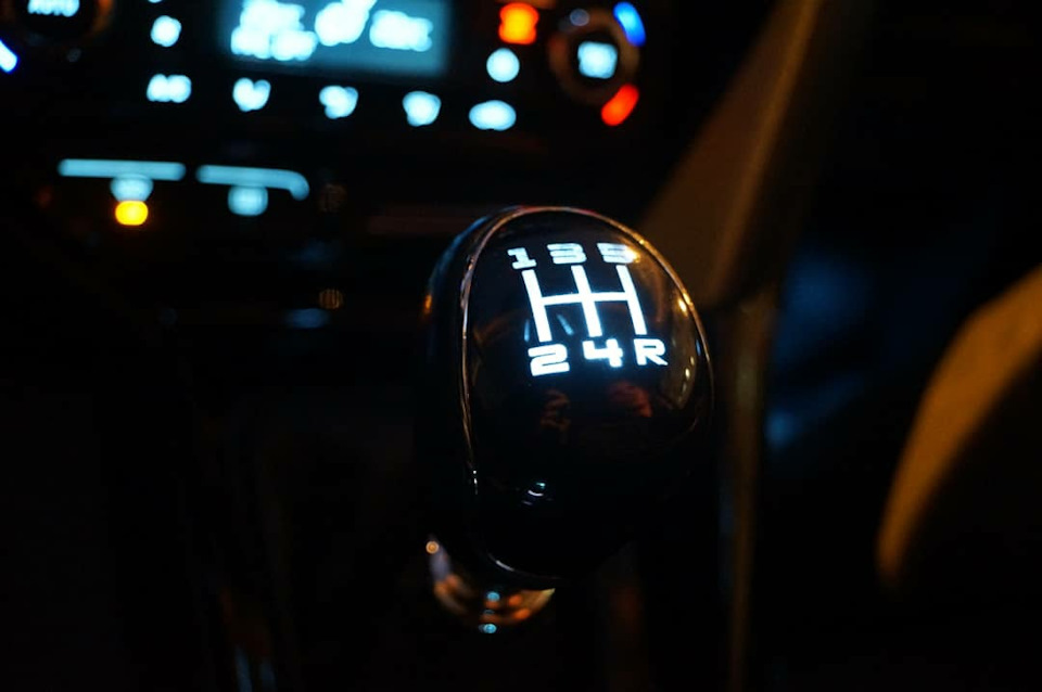 Ручка МКПП с подсветкой=) — Ford Focus III Hatchback, 1,6 л, 2011 года ...
