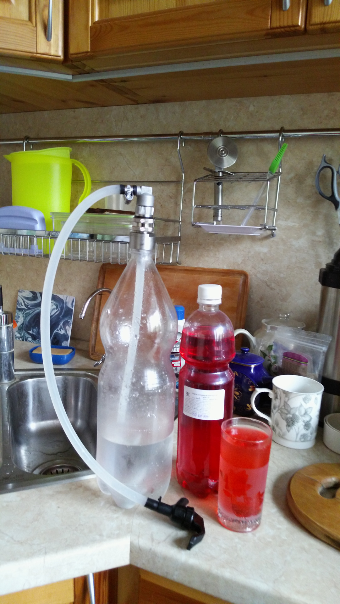 Как сделать газированную воду дома?