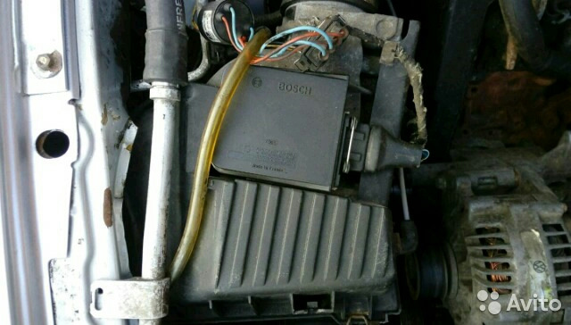 Расходомер воздуха пассат б3 2е. Расходомер пассат б3 2. Расходомер пассат б3 2е. Расходомер пассат б3. Дмрв passat b3.