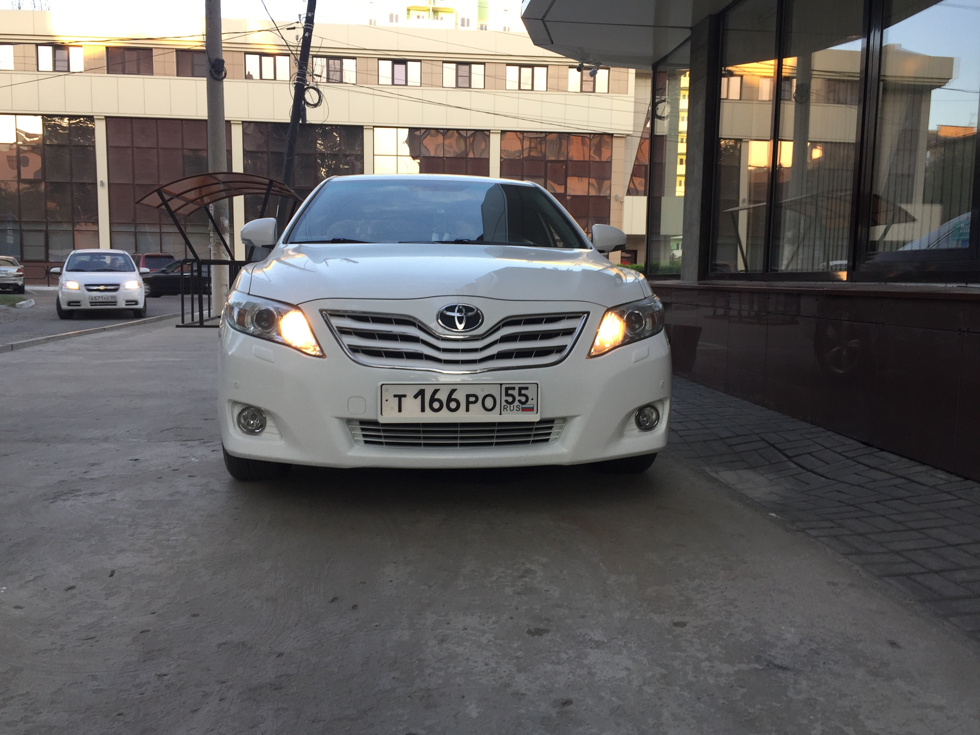 Тойота камри свет. Светодиодные Toyota Camry 40. Toyota Camry xv40 ДХО. Led лампы в Камри 40.