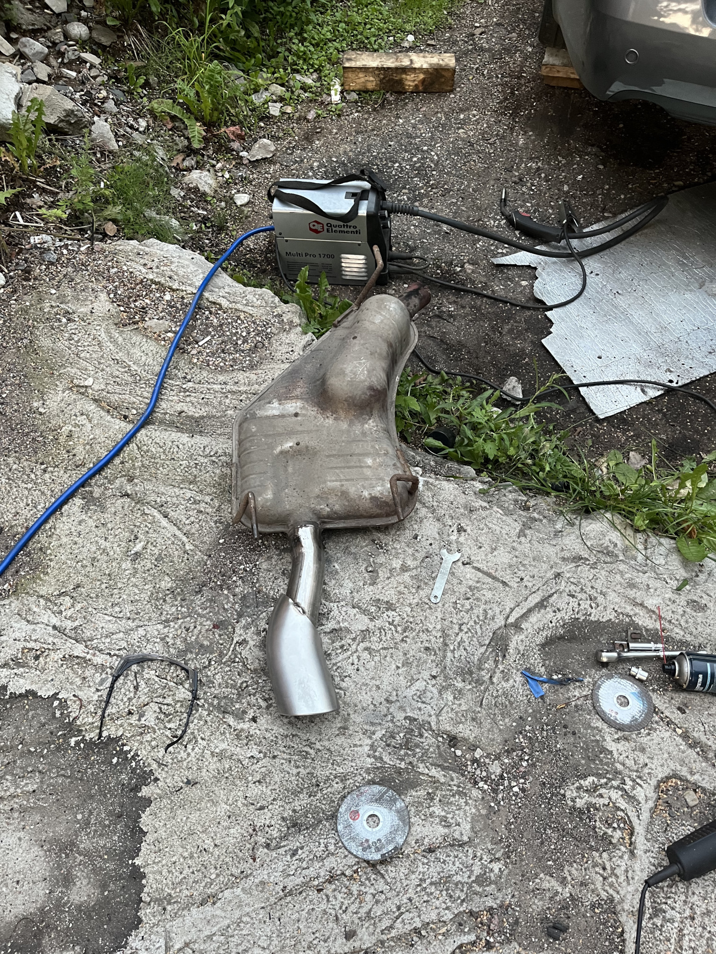 Насадка на банку — Saab 9-5, 2,3 л, 2007 года | стайлинг | DRIVE2