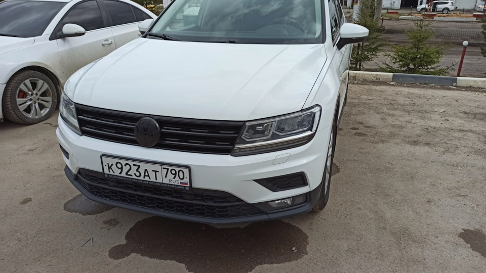 Немного добавил в black-стиль. — Volkswagen Tiguan (2G), 1,4 л, 2020 ...
