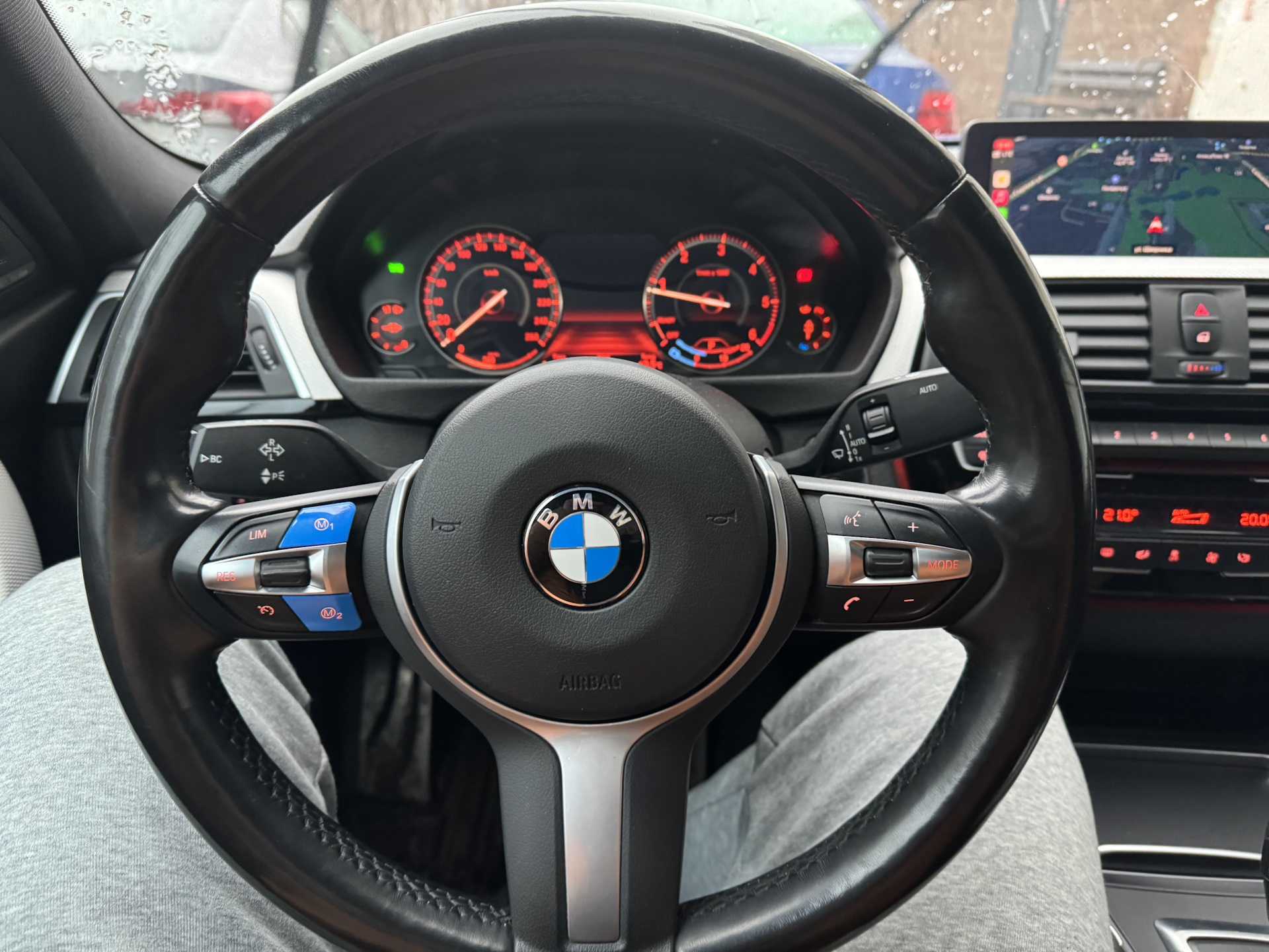 Кнопки на руль M1 и M2 — BMW 3 series (F30), 2 л, 2018 года | тюнинг |  DRIVE2