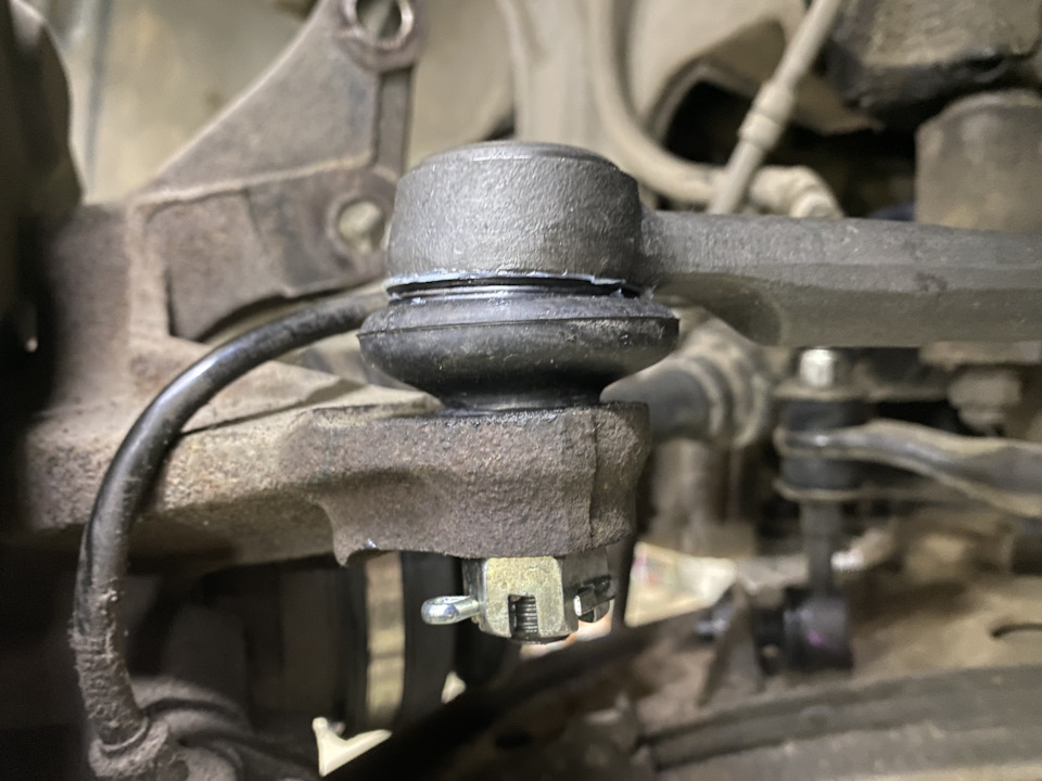 Конус слегка смазал, чтоб не прикис! И снова напоминаю, главное не забыть про пластилин!)) — Nissan Cefiro Wagon