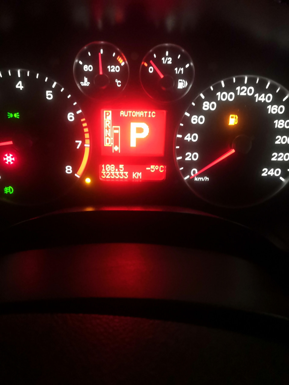 323 333 км регулировка клапанов — Ford Focus II Hatchback, 1,6 л, 2007 ...