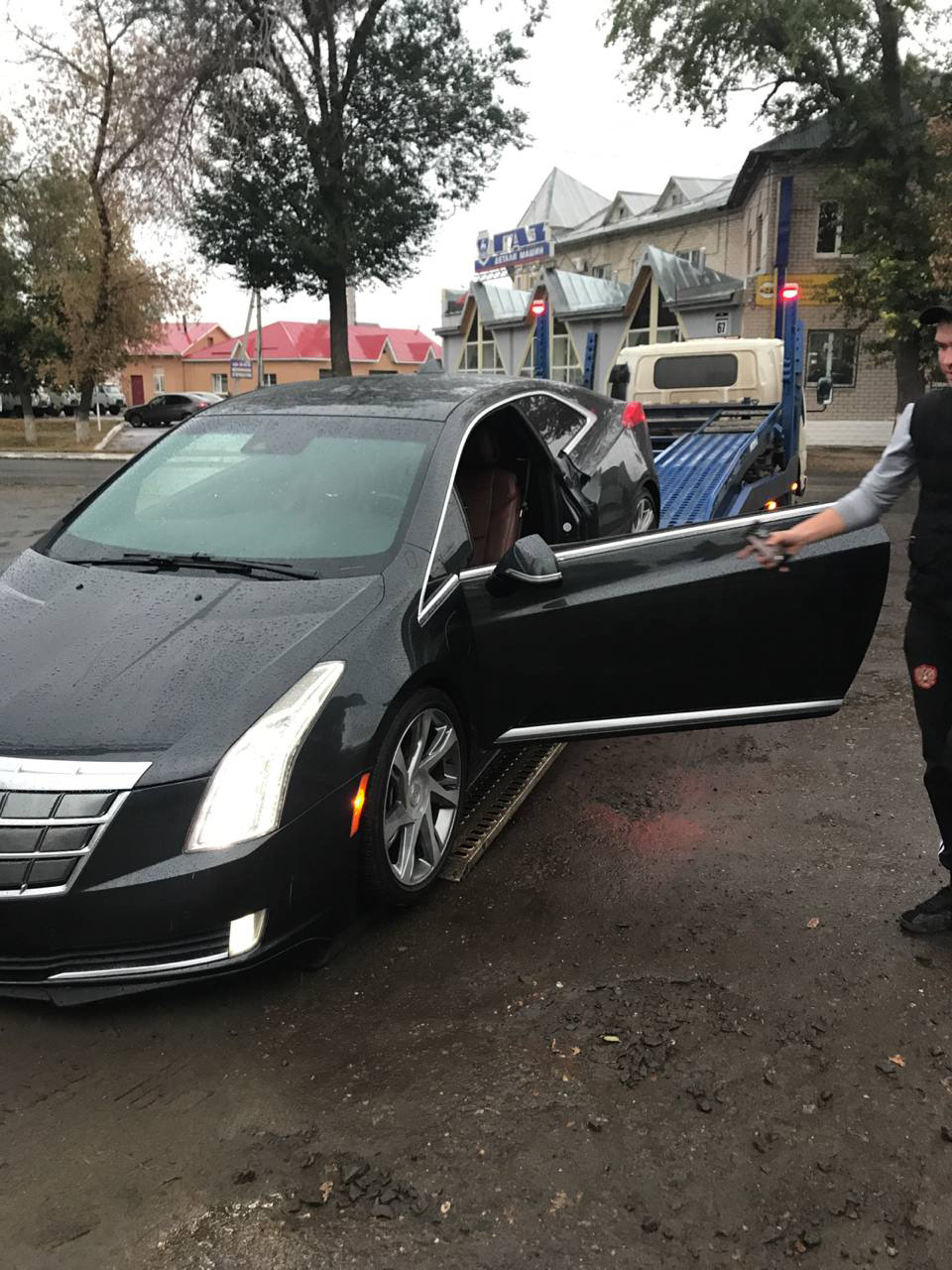 Автовоз в Екатеринбург наконец приехал — Cadillac ELR, 1,4 л, 2014 года |  покупка машины | DRIVE2