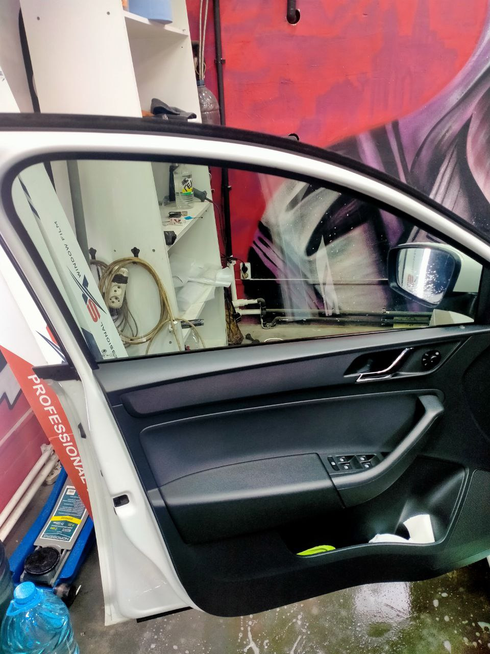 Тонировка передних стёкол 50% — Skoda Rapid (1G), 1,6 л, 2016 года ...