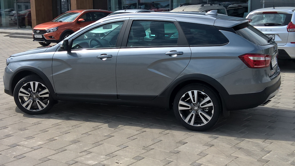 Подскажите по наклейке — Lada Vesta SW Cross, 1,8 л, 2019 года | другое ...