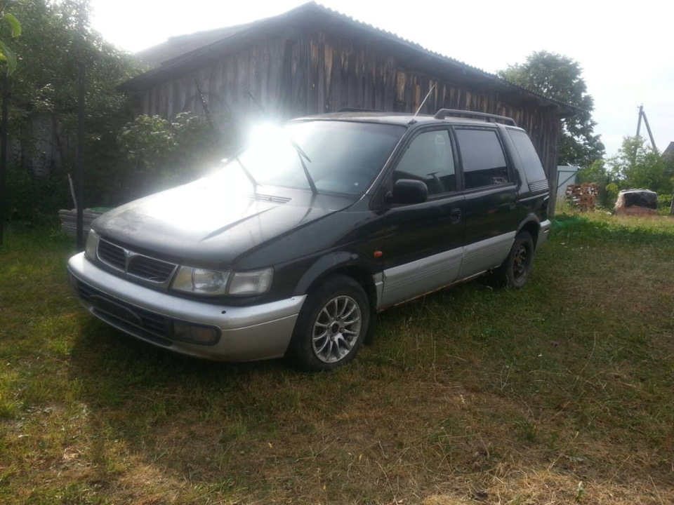 Спейс вагон 1997. Mitsubishi Space Wagon 1997. Mitsubishi Space Wagon 2003. Митсубиси Спейс вагон 1997. Мицубиси Спейс вагон 1997.