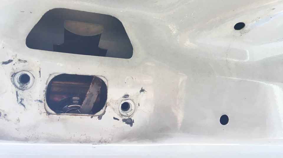 Ключ замка багажника по личинке замка — Toyota Crown (S130), 2 л, 1988 ...