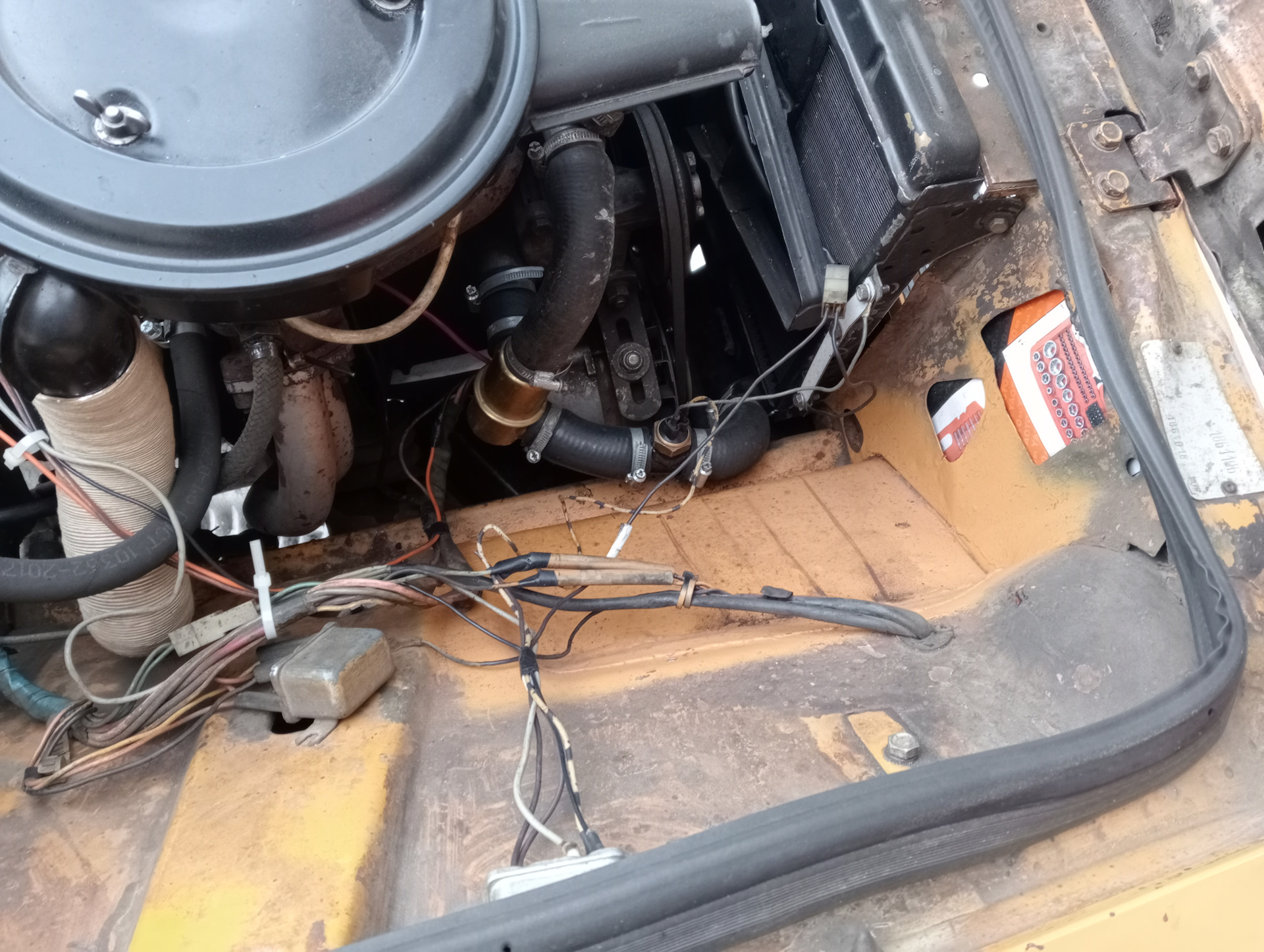 Перенос АКБ в багажник на ВАЗ 2101. — Lada 21011, 1,2 л, 1976 года ...