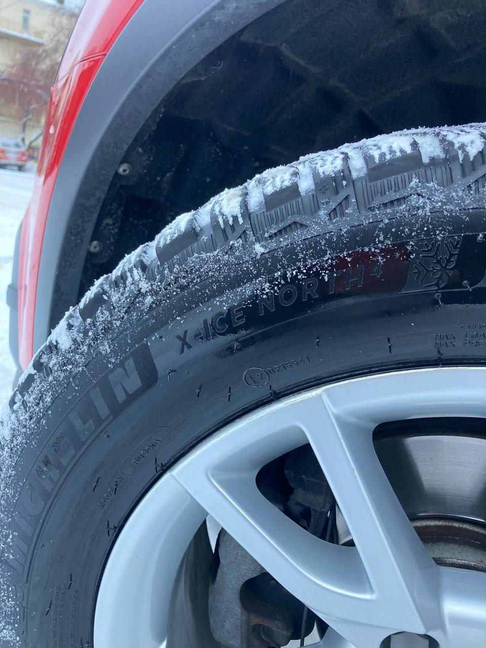 Замена зимней резины Nokian Hakkapeliitta 8 на Michelin X-ice north 4 ...