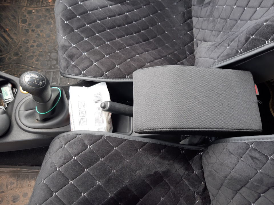 Установка подлокотника в логан 2011 — Renault Logan (1G), 1,6 л, 2011 ...