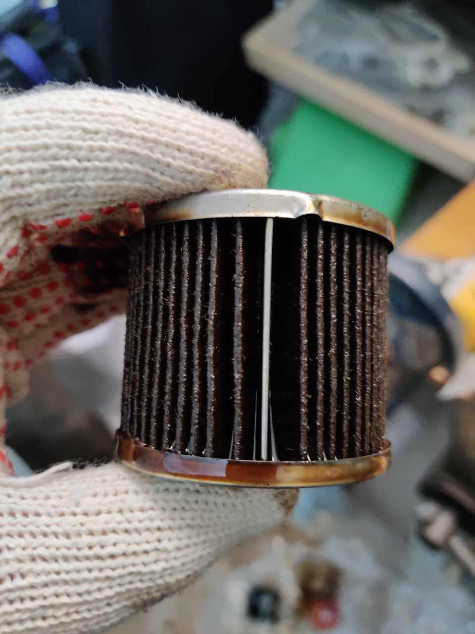 Фильтрующий элемент имеет ребро жёсткости… — Daewoo Gentra