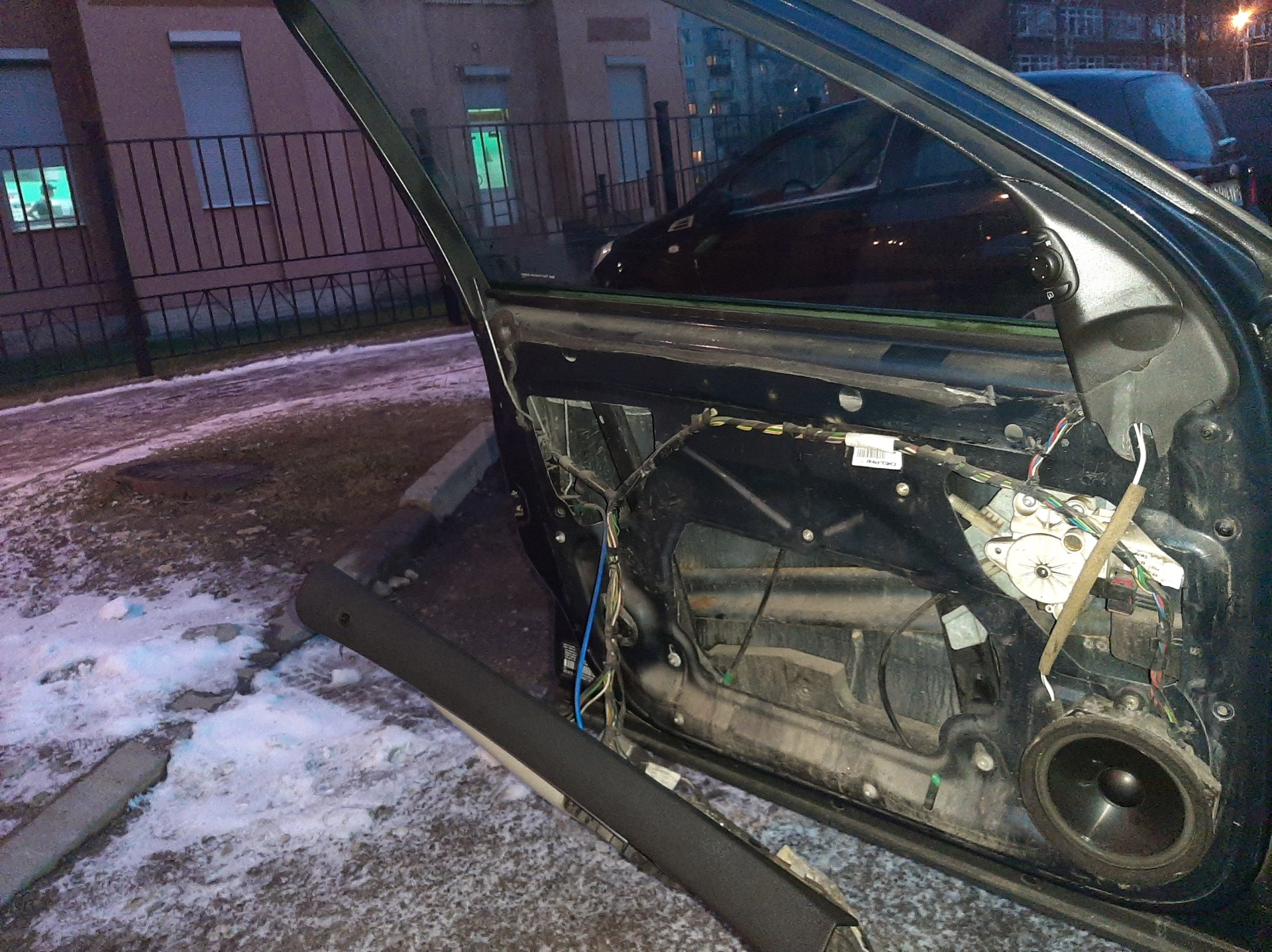 Оторвался тросик стеклоподъёмника — Saab 9-3 (2G), 2 л, 2004 года ...