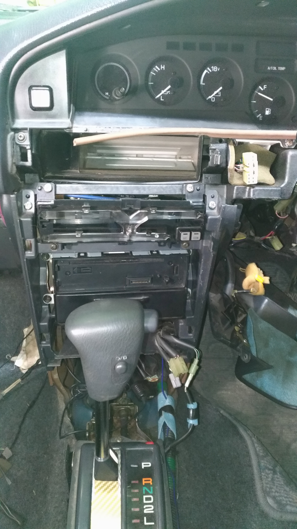 Как поменять радиатор печки на тойота спринтер