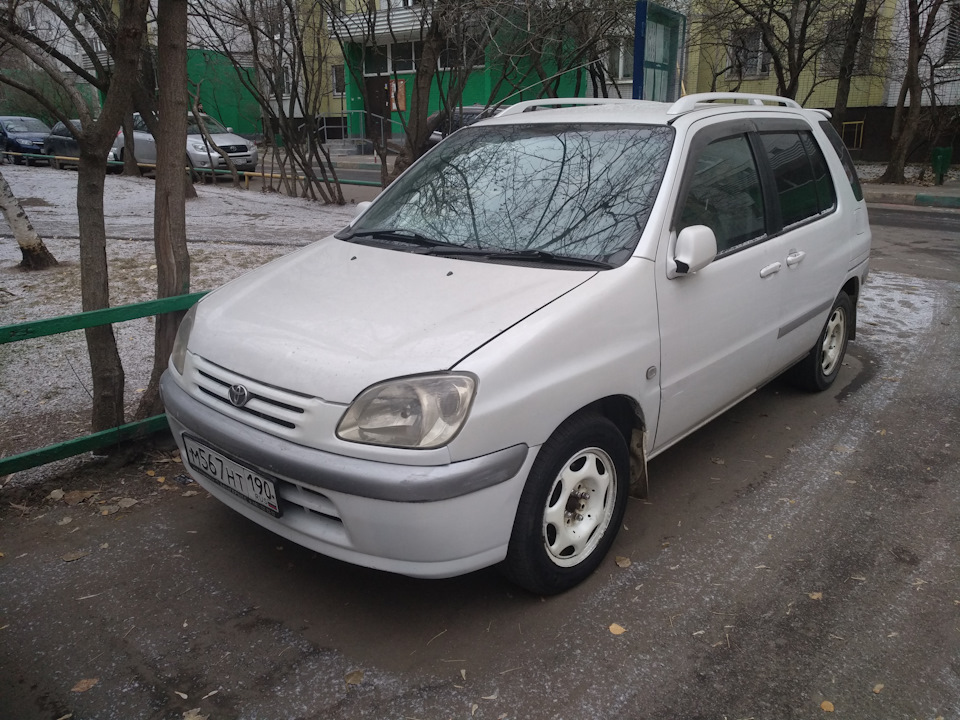 Toyota raum. Тойота Раум. Тойота Раум 2005 на литье. Диски Тойота Раум.