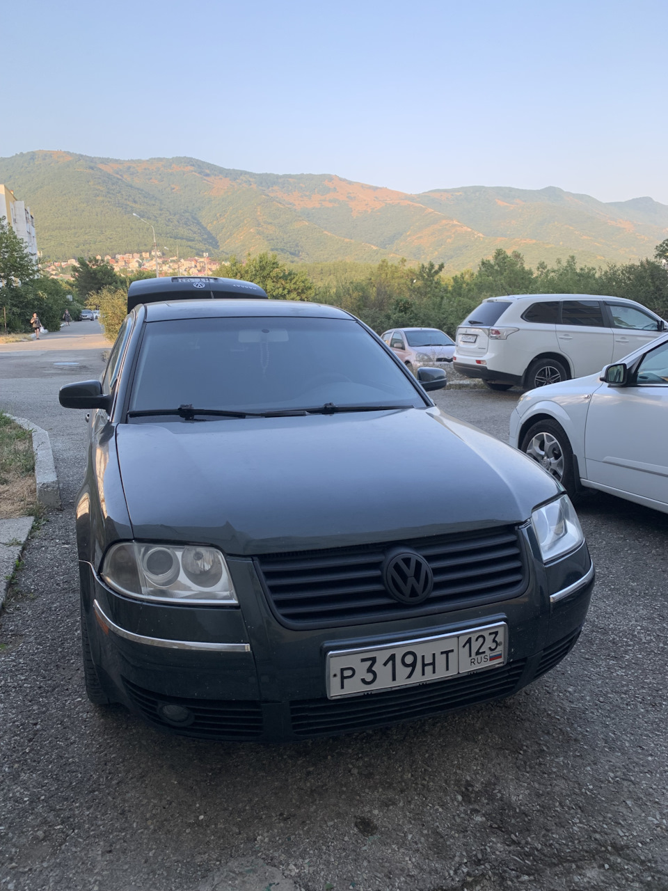 Замена радиатора, полировка фар, еще один Пассат, фотки — Volkswagen Passat  B5, 1,8 л, 2003 года | своими руками | DRIVE2