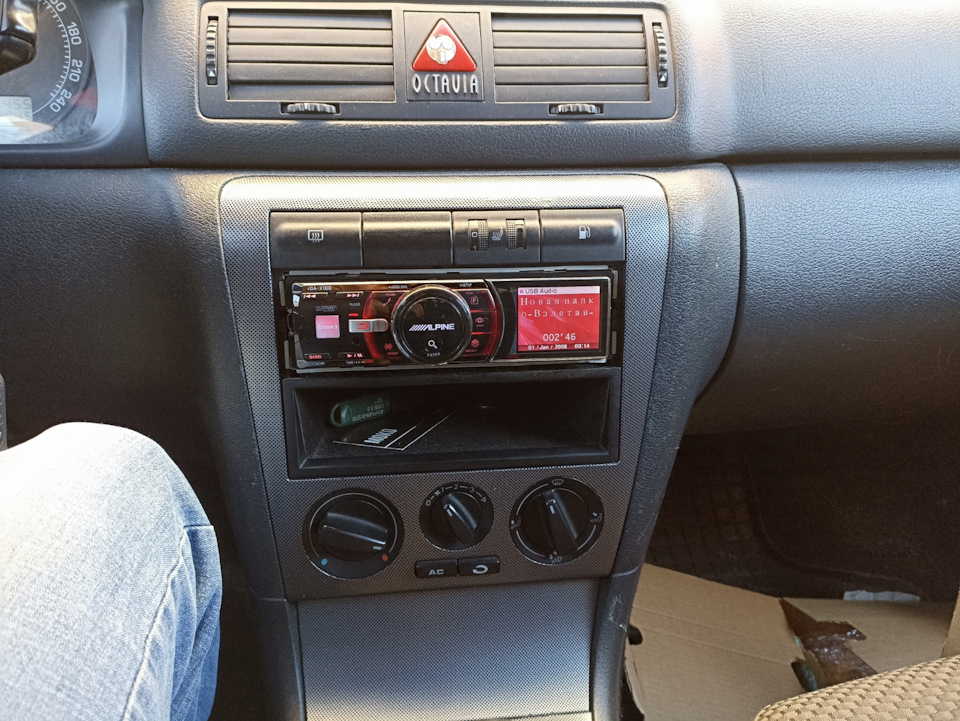 Магнитола — Skoda Octavia A4 Mk1, 1,6 л, 2008 года | аксессуары | DRIVE2