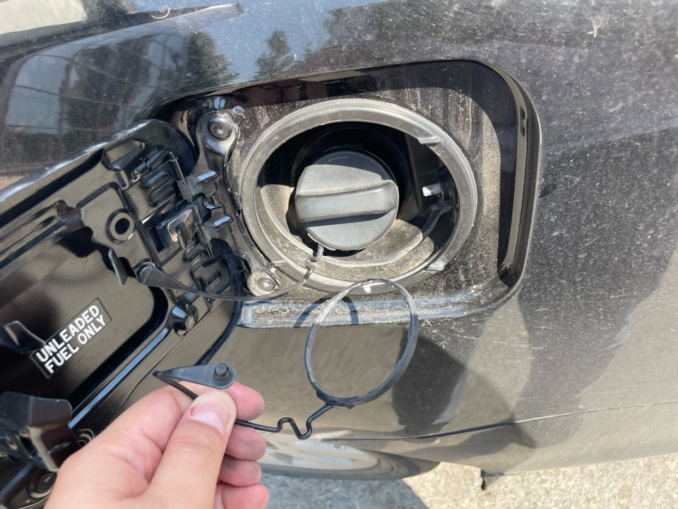 Установил сразу новый, внизу старый — Toyota Camry (XV40)