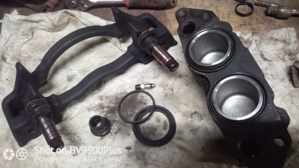 Полная разборка, замена поршней, резинок, пыльников, тормозная система ...