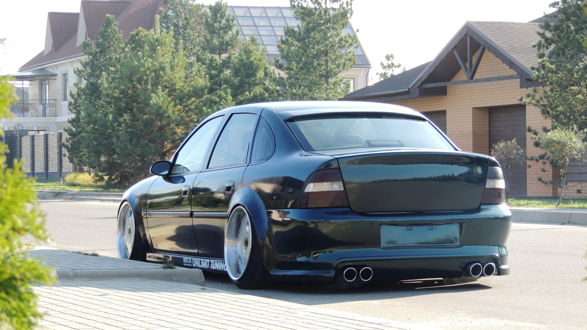 Opel Vectra stance