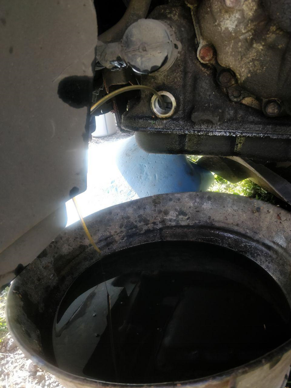 Замена масла в вариаторе "Light-версия" — Dodge Caliber, 2 л, 2008 года ...