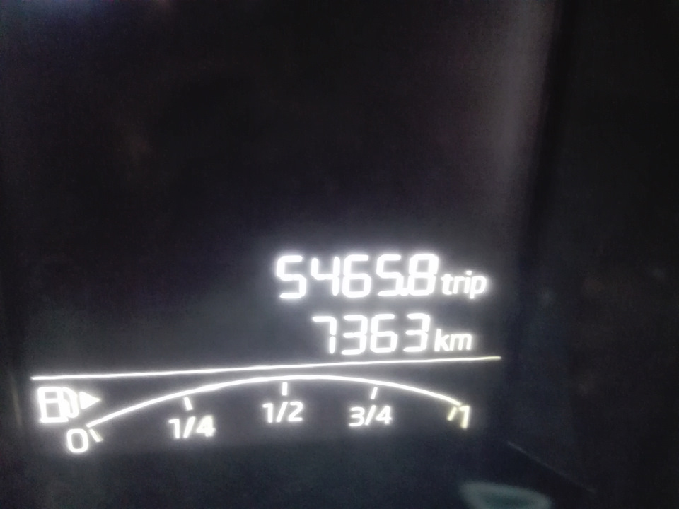 Подключение видеорегистратора в предохранительный блок Шкода Рапид ...