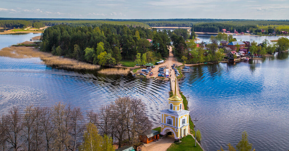 Великий берег. Великий Новгород оз Ильмень. Озеро измель Великий Новгород. Великий Новгород Селигер. Великий Новгород озеро Ильмень достопримечательности.