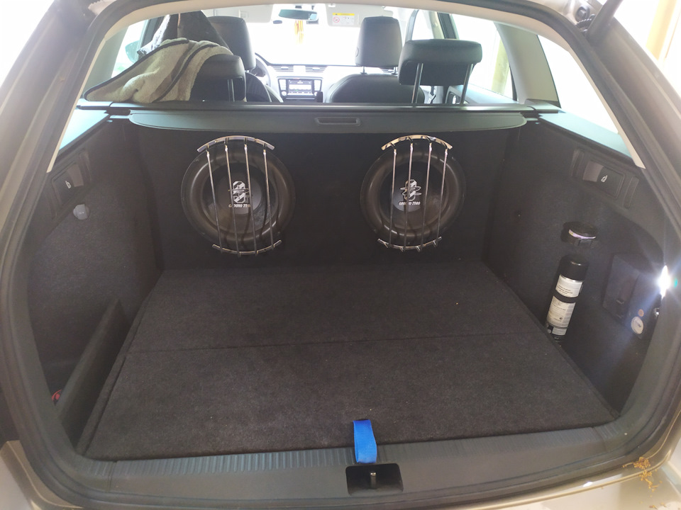 Фальшпол. — Skoda Octavia Scout A7 Mk3, 1,8 л, 2017 года | аксессуары ...