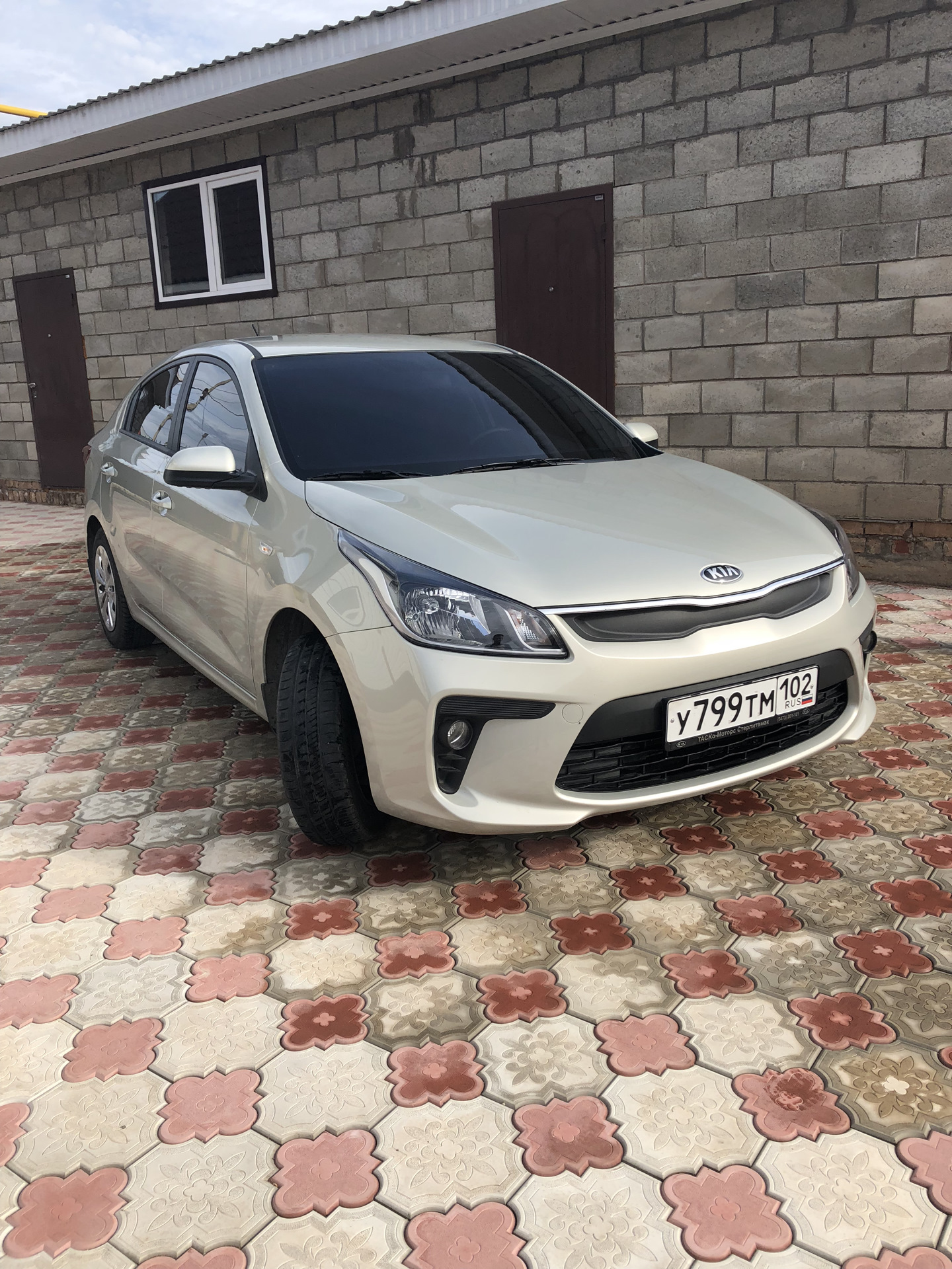 Kia Rio опер