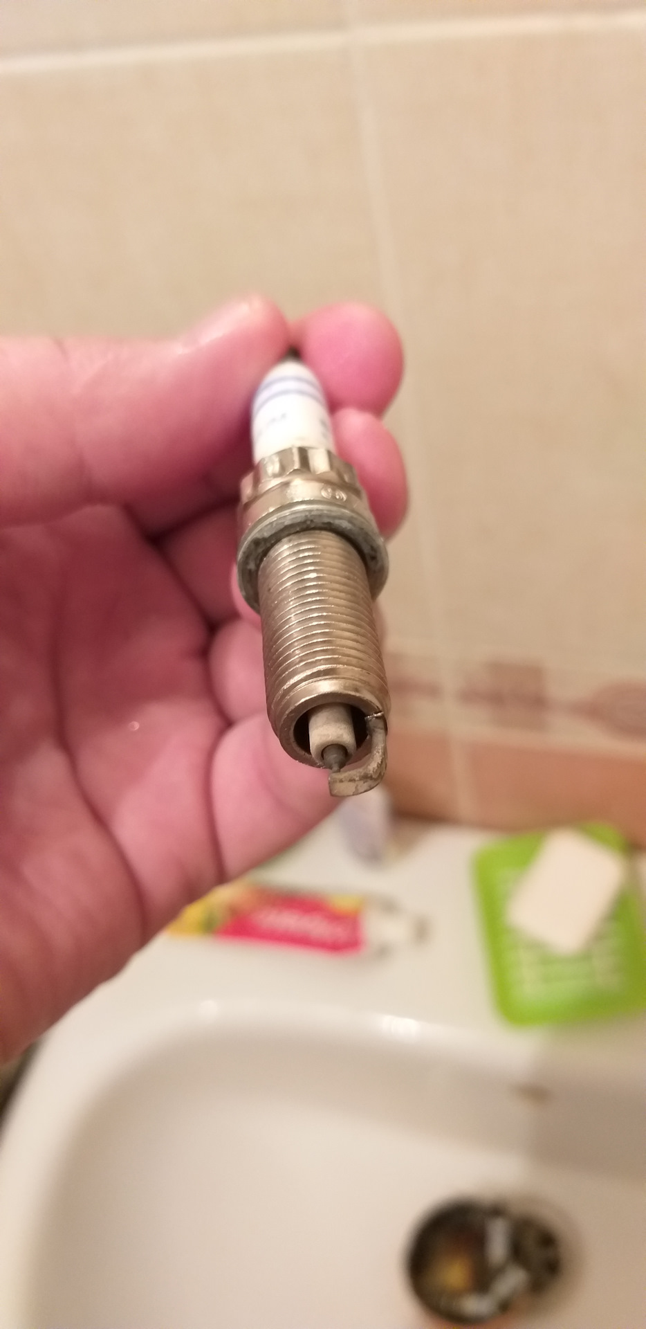 Химия … чистим свечи 😃 — Peugeot 308 SW (1G), 1,6 л, 2009 года | своими ...