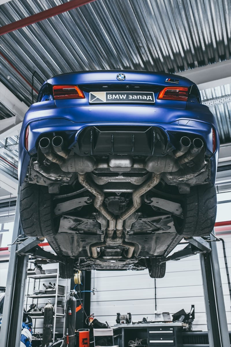 Выхлопная система Akrapovic и впуск Eventuri на BMW M5 F90 — BMW Запад на  DRIVE2