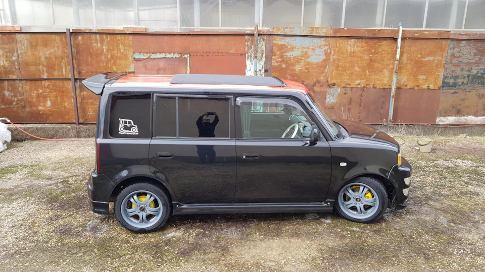 Фото в бортжурнале Toyota bB (1G)