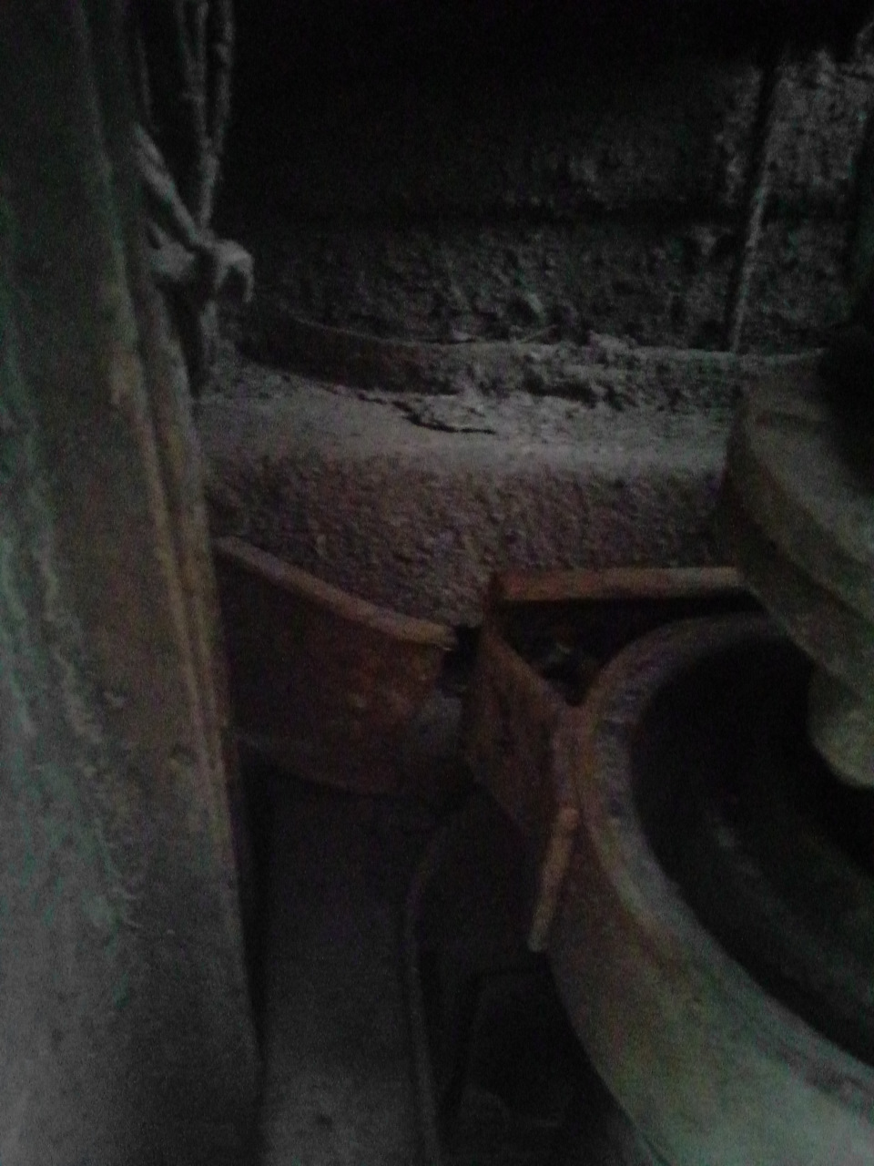 Резинка целая кранштейн (планка) сломался. — Lada 2120 Надежда