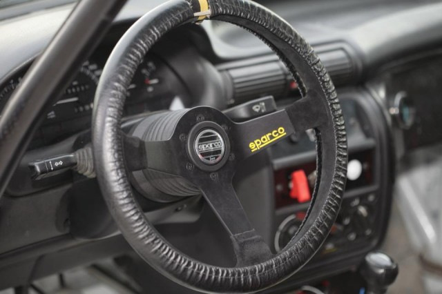 Как уменьшить угол поворота руля, при этом не теряя этот угол у колёс ...