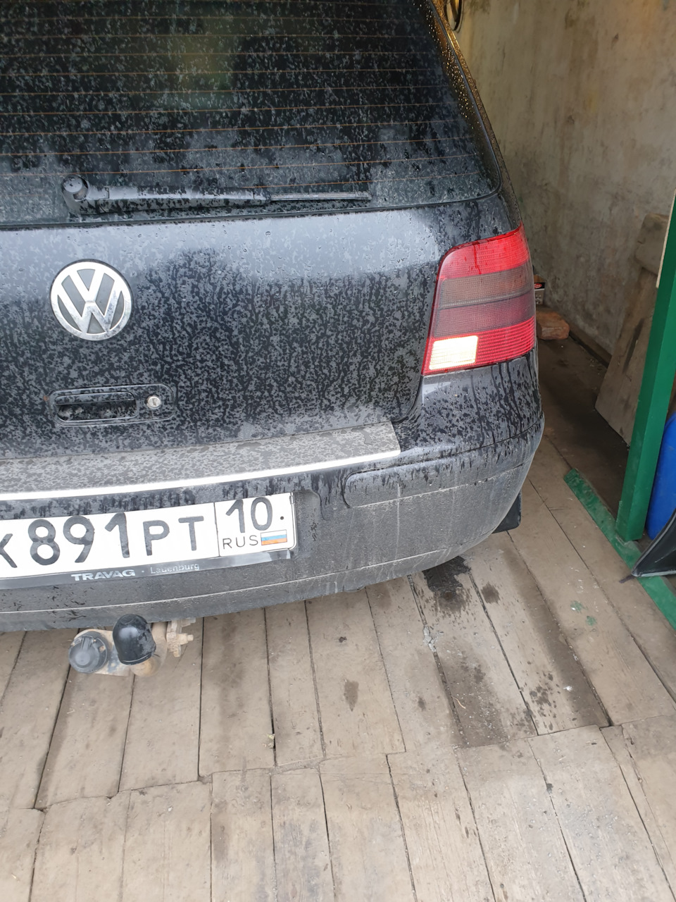 А вот и чудо, он снова горит — Volkswagen Golf Mk4