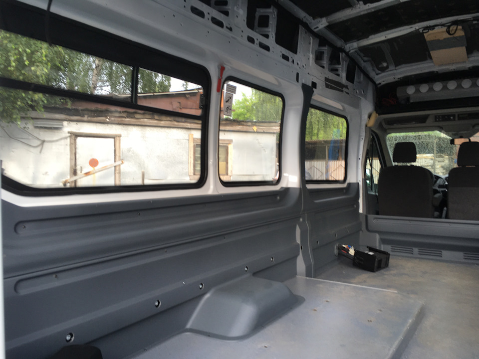 Доработка Салона часть 2. Обтяжка оконных проемов и дверей кожей — Ford ...