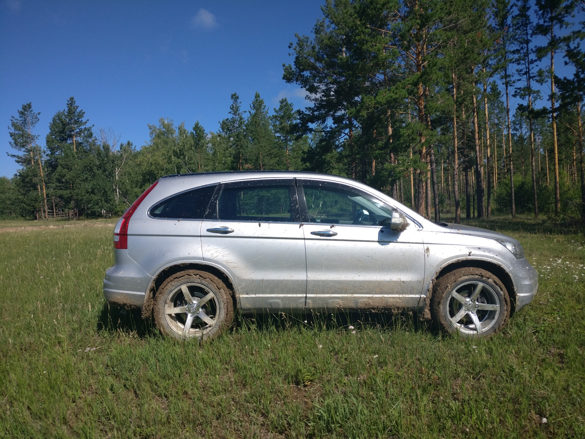 Honda CRV 2008 большие колеса