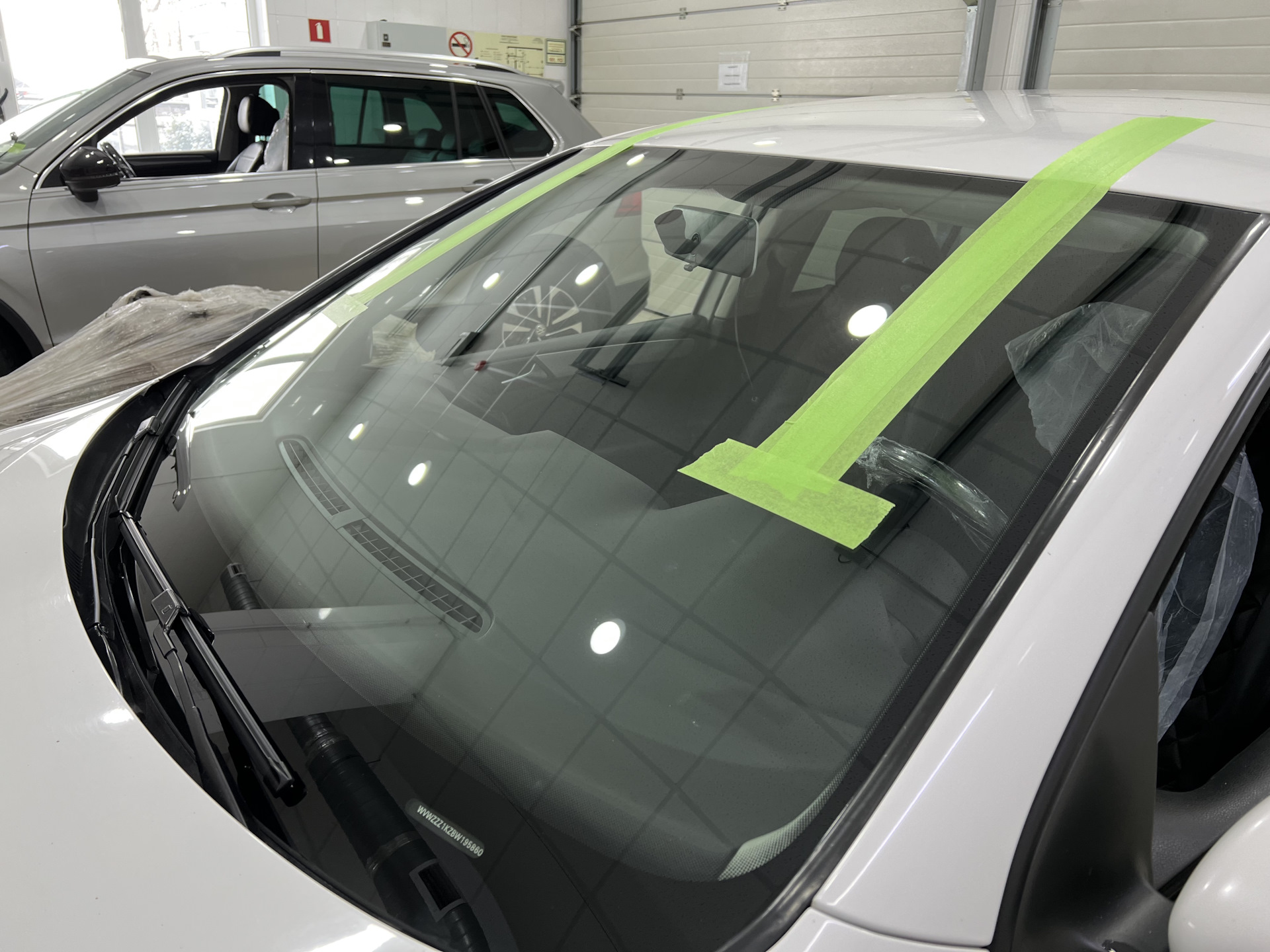 Купить стекло лобовое на гольф 3 китай. Ветровое стекло golf 2. 5eu845011g nvb. 5e0845011blnvb. 7p6845099q.