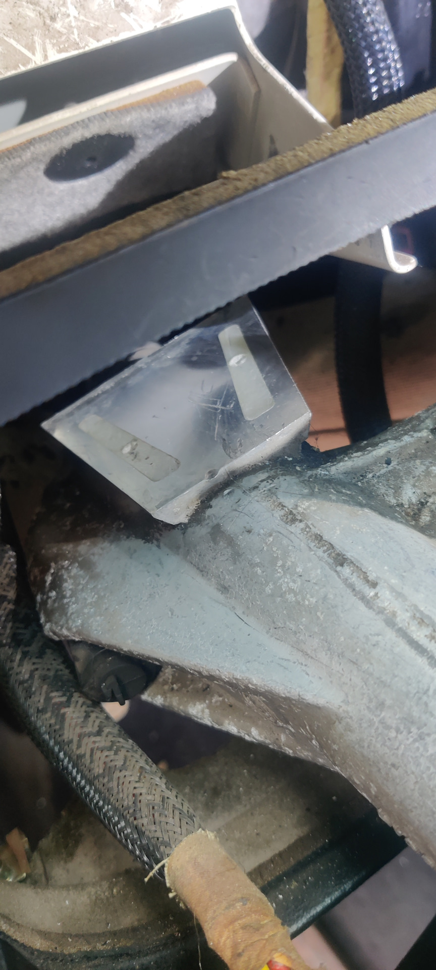 Устранение люфта рулевой колонки Ауди 100 — Audi 100 (C4), 2,3 л, 1991 ...